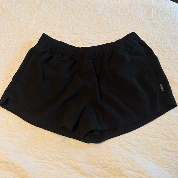 Patagonia Pants - Patagonia Women's Barely Baggies Black Shorts 2.5”